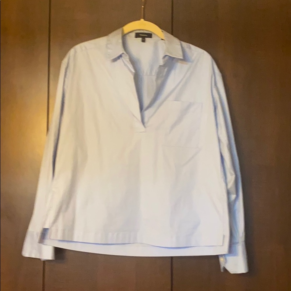 Powder blue Theory top